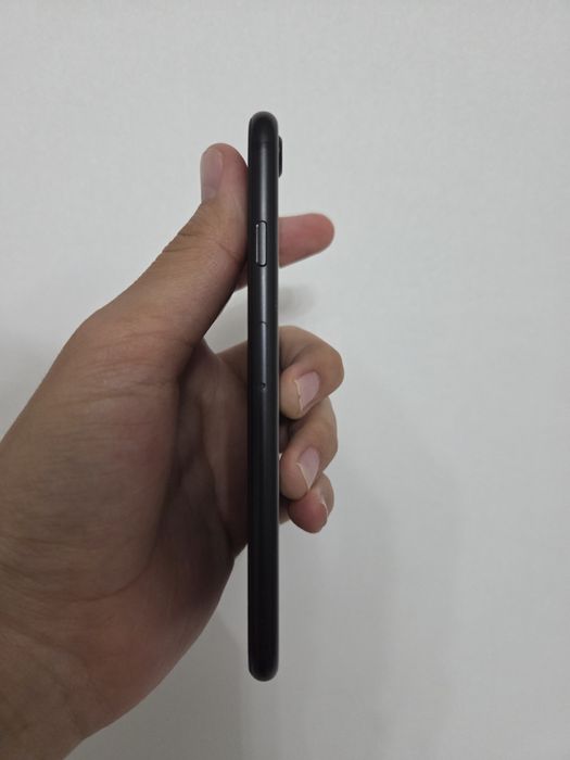 iPhone se gen2 - 128GB