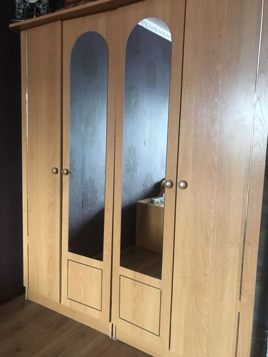 Спальный гарнитур