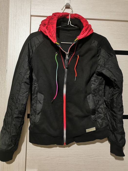 Продам свитшот размер 46 - 50