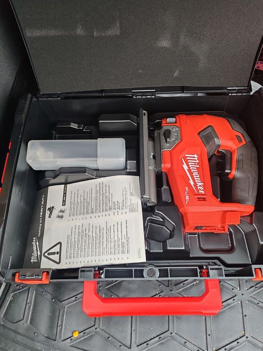 Pendular Milwaukee M18 NOU+ Cutie depozitare