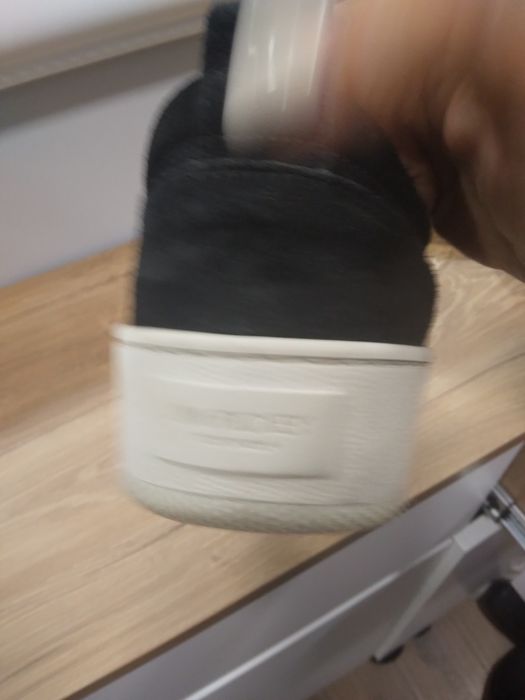 Дамски сникърси естествен велур  39 номер,  25 см.стелка. Ест.кожа вът