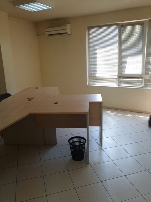 Продава се Офис в Шумен, Център - 45 кв.м за 1978 €/кв.м - Снимка #4