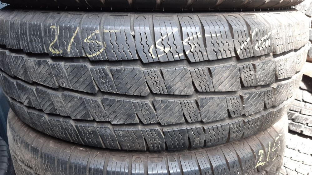 2 anvelope 215/65r16c  preț 220 lei bucata