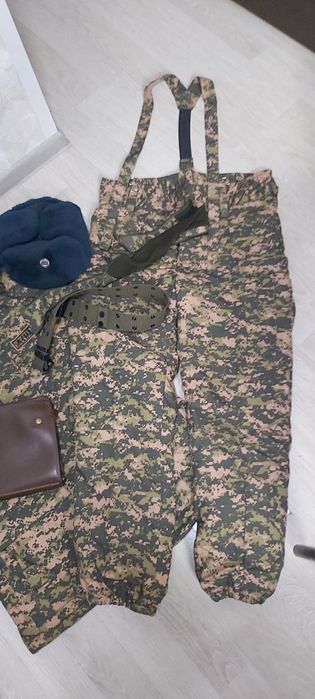 Продам комплект одежды бушлат