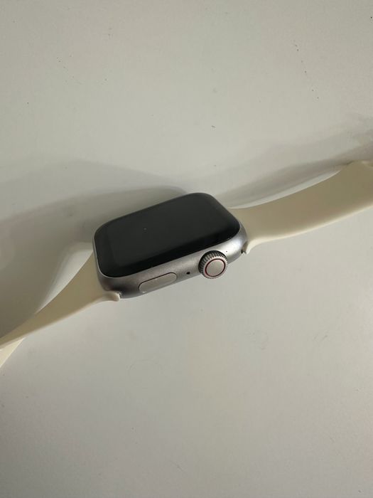 Часы под Airpods