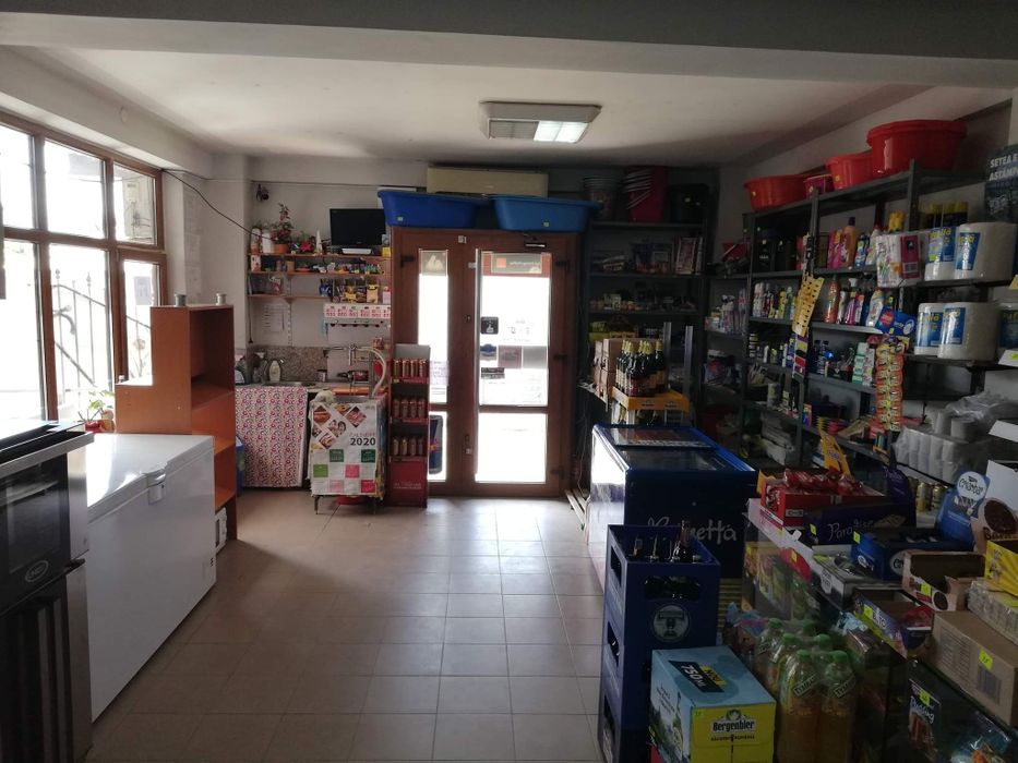 Spatiu comercial generos