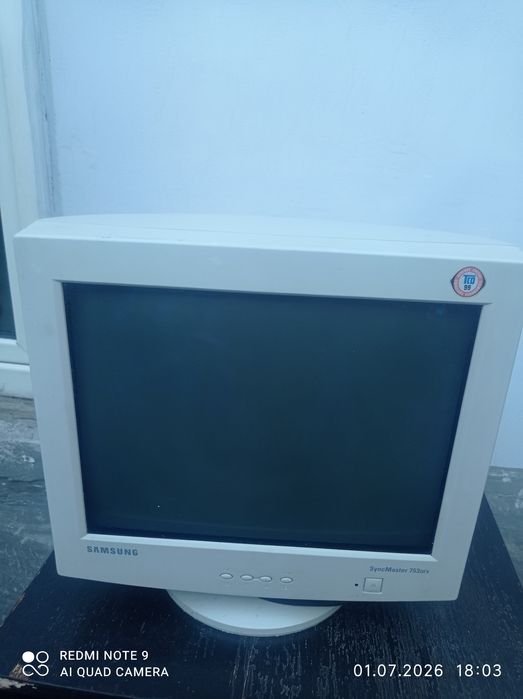 Монитор CRT  Samsung