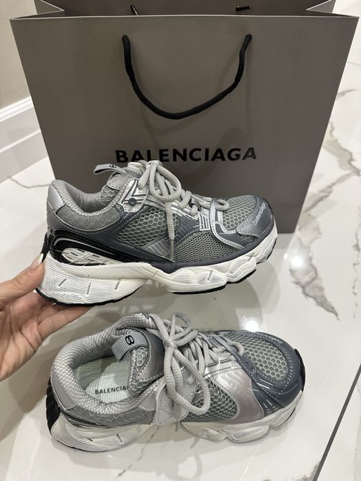 Balenciaga всякакъв модел
