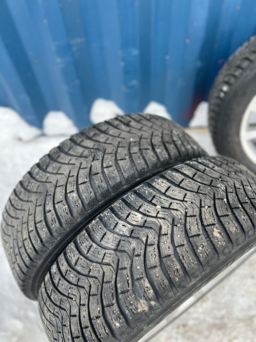 Шины с  дисками б/у
