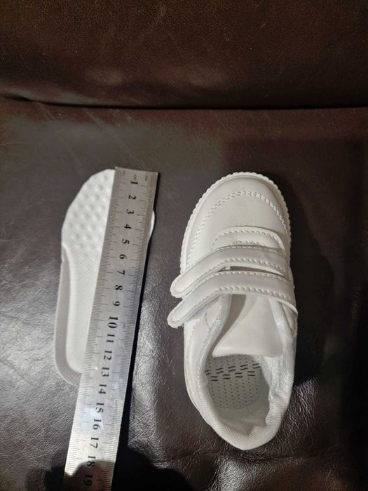 Детски спортни обувки - размер 21