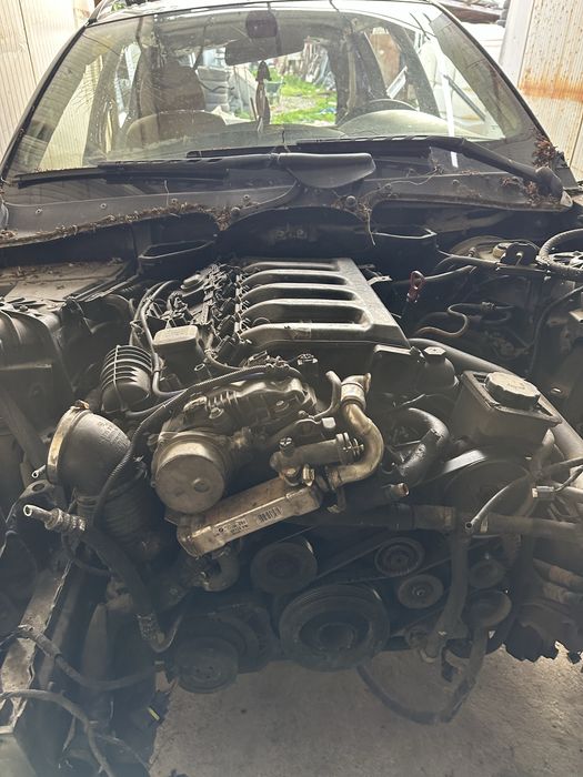 Motor BMW Seria 5 E60 E61 535 diesel 3.0 biturbo 272cp swap patrol complet ecu pedala acceleratie cutie viteze BMW E60 535diesel