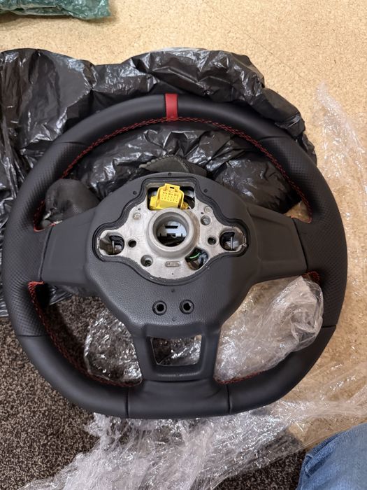 Volan Golf 7 TCR pregatit pentru Golf 5-6 Passat B6-7 Caddy