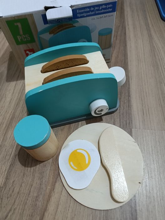 Монтесори дървени играчки