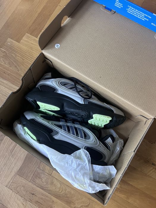 Маратонки Adidas Ozmillen дамски 38