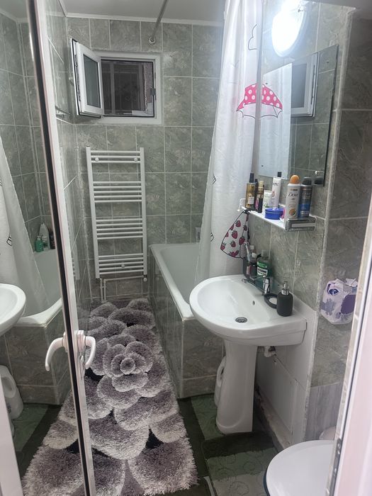 Vand apartament 2 camere micro 13
