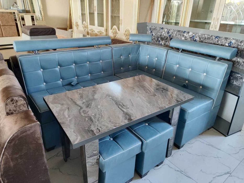 Uy uchun yumshoq mebellar