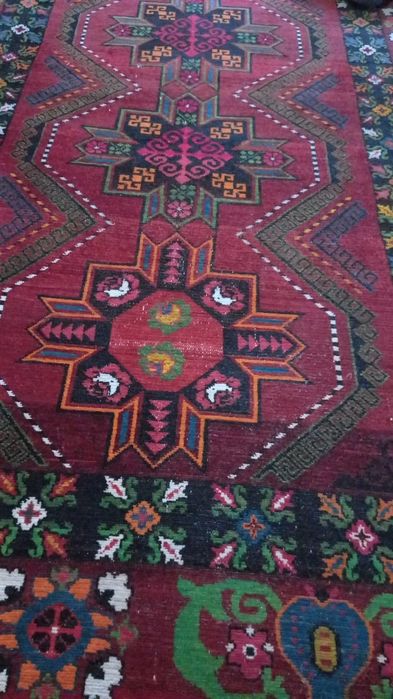 Продаю ковёр ручной работы