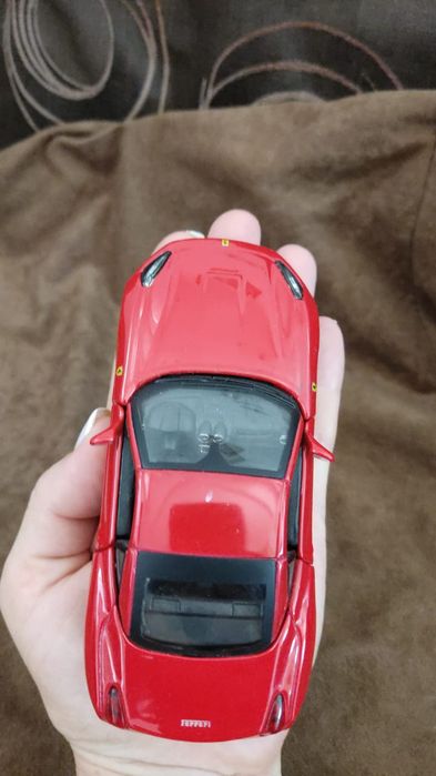 Машинка/игрушка Ferrari