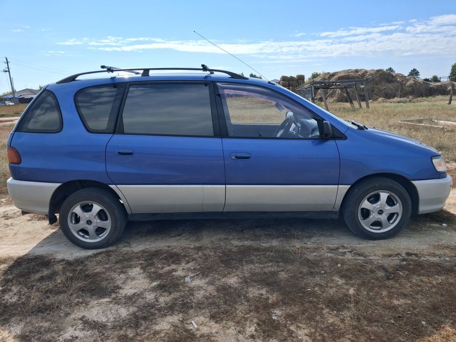 Тойота ипсум или обмен на левый руль