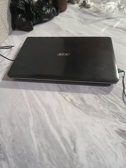 Acer noutbuk sotiladi