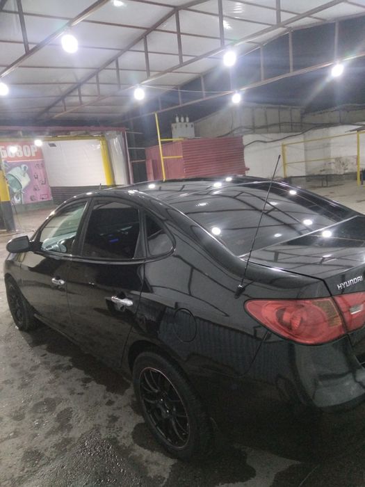 Hyundai Elantra хороший среднее