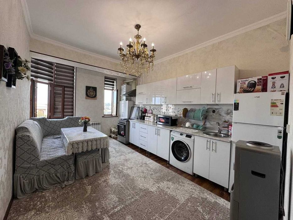 3 хоналик квартира 4 кават кирпичный дом, 5 микр, жомий, динамо кольцо