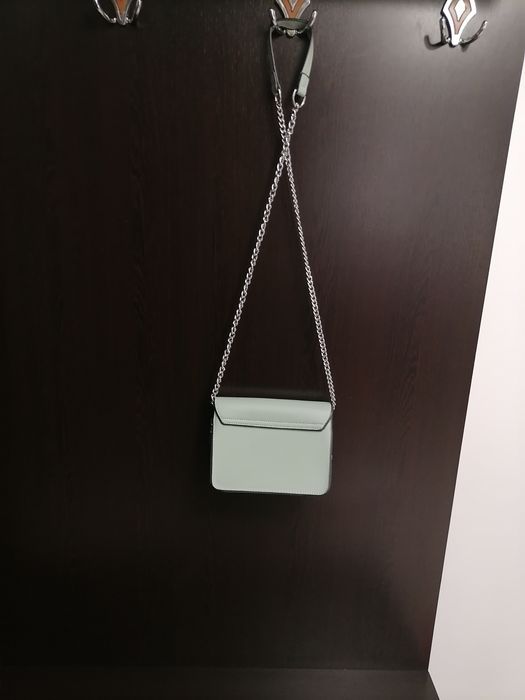 Дамска чанта в цвят мента