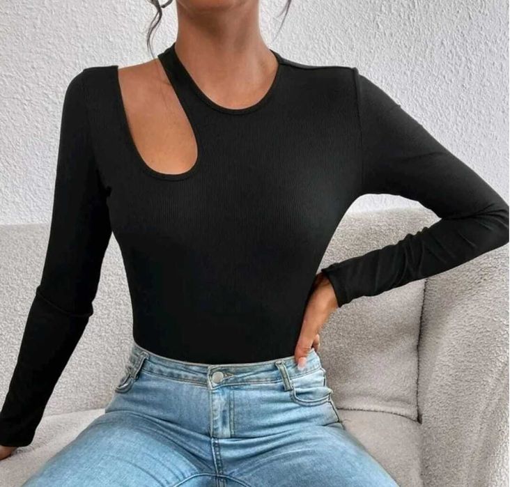 Новый черный Лонгслив в рубчик с вырезом Турция