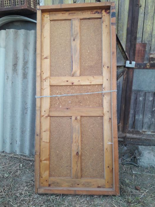 Дверь деревянная. Новая. Размер 91 × 210