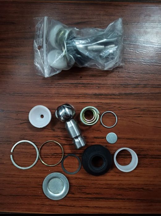 Set reparat pivoți auto