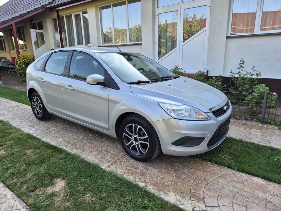 Ford Focus Facelift 1.6 Benzina 2009