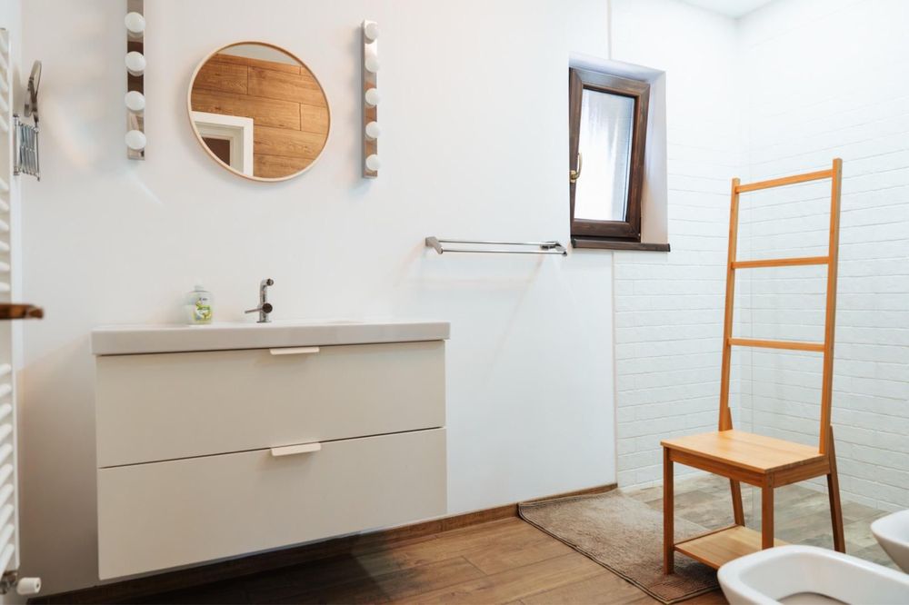 Inchiriez Casa Individuala 120m Garaj Dotari moderne Locatie Excelenta