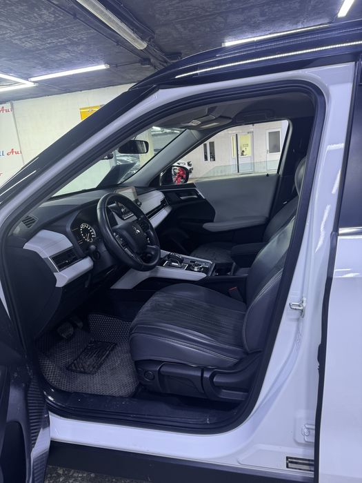 Продается Mitsubishi Autlander 2023г