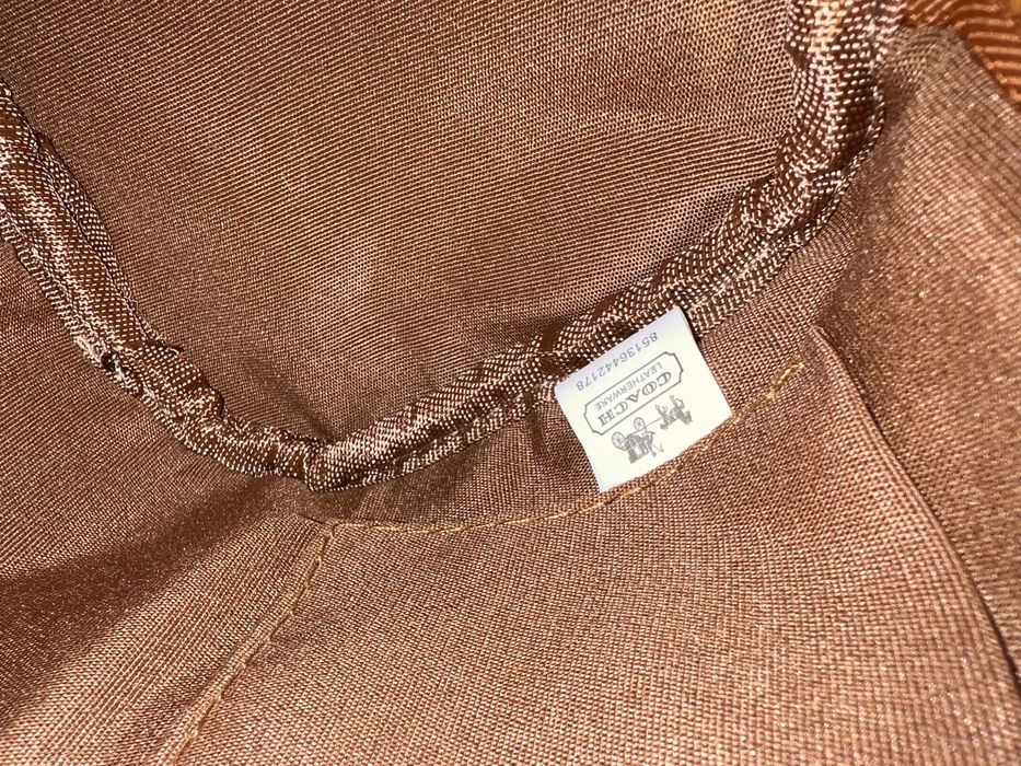 Geanta Coach maro cu imprimeu logo si detalii camel – stare noua