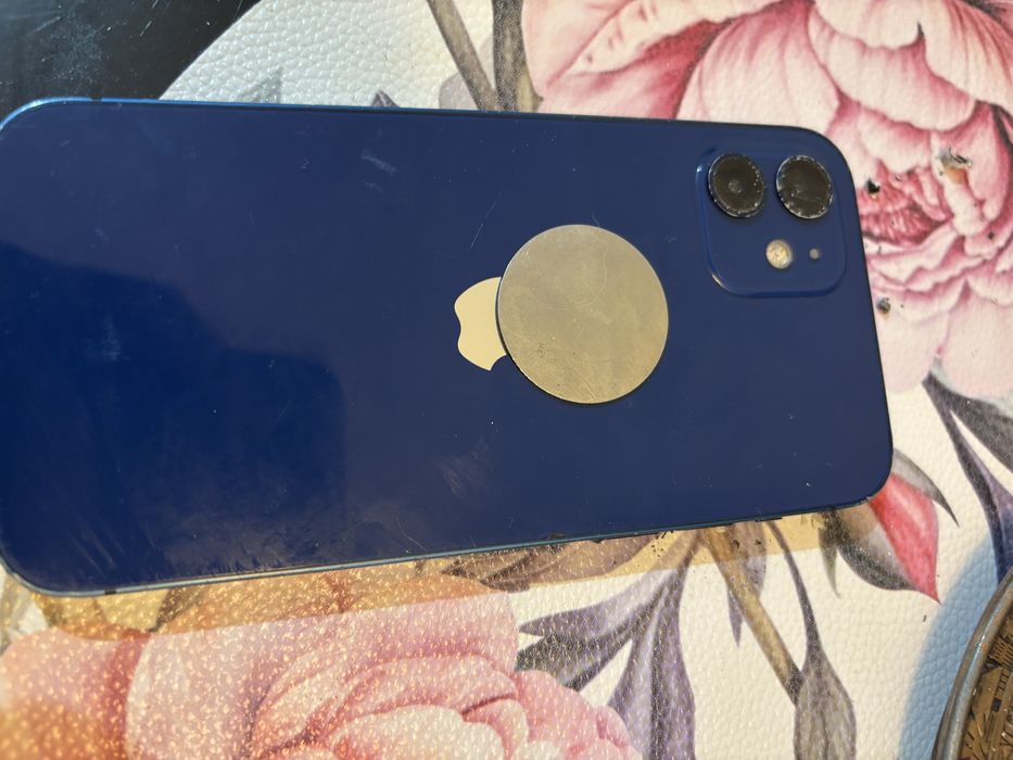 iPhone 12 blue.
