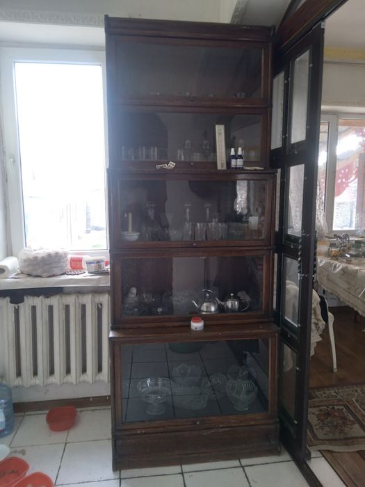 Шкаф антикварный 1878 г,дерево