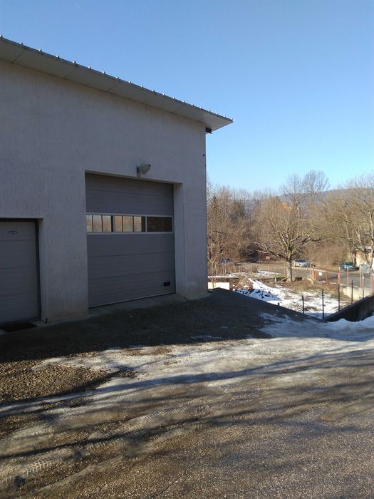 Дава се под наем Промишлена сграда в Троян - 90 кв.м за 280.5 € - Снимка #13