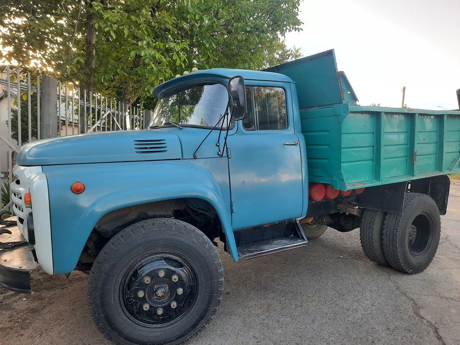 Zil  samosval 1990 yil