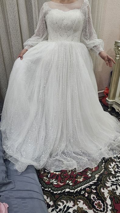 Свадебный платье