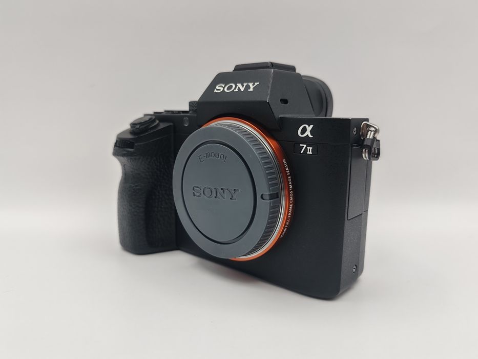 Doar 9463 CADRE! Kit Sony a7 II + obiectiv Sony 50mm F1.8
