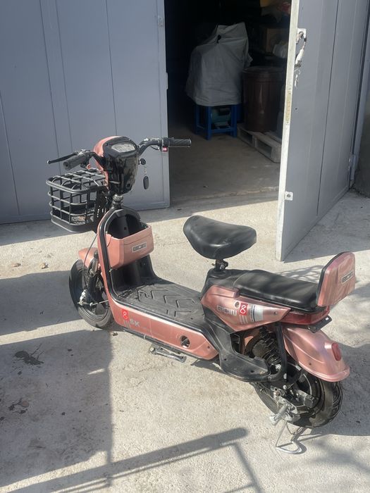 Электроскутер,мопед