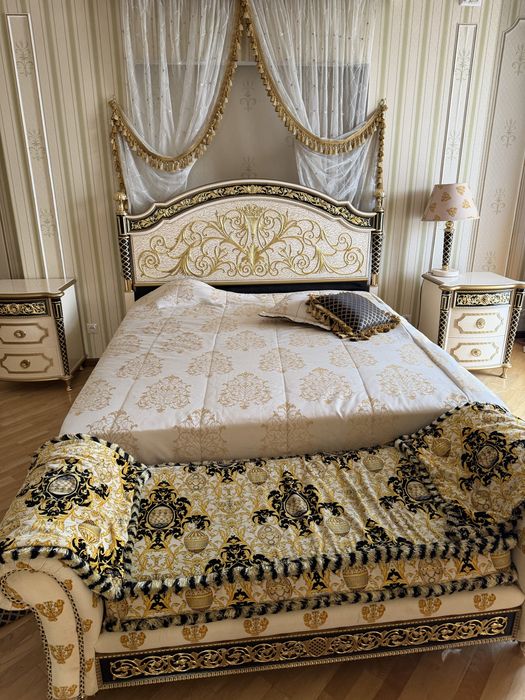 Продам кровать VERSACE  180*200