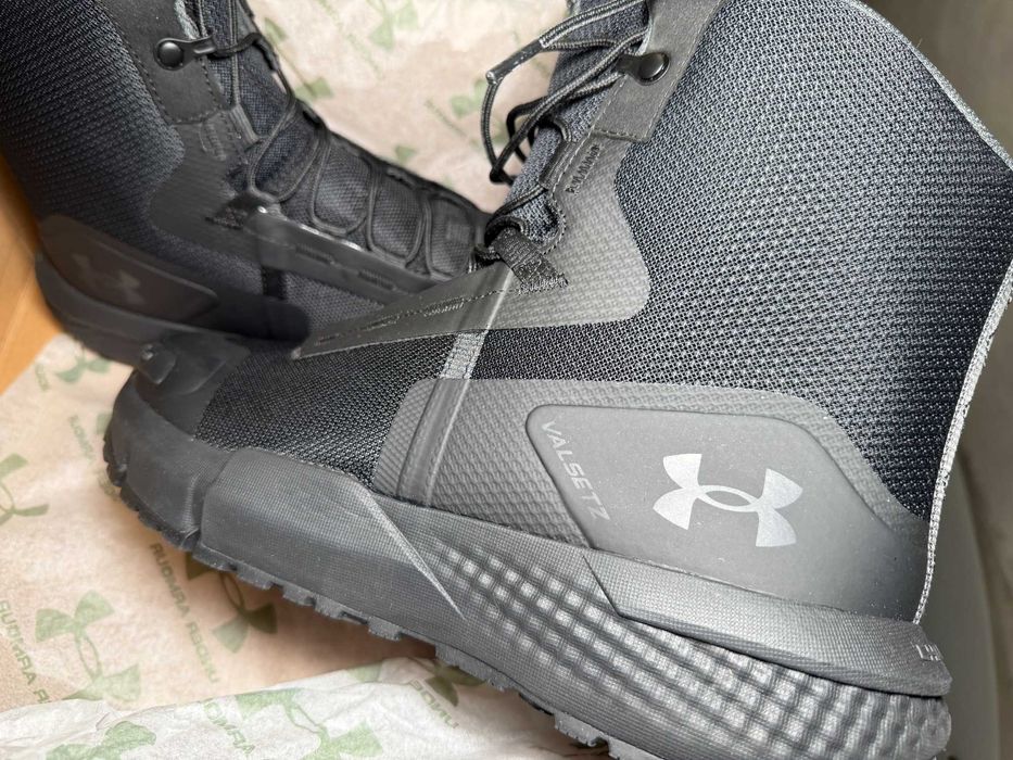 Under Armour Charged Valsetz