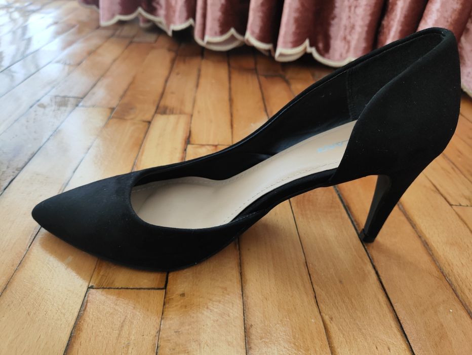 Продам кожаные туфли 39,40 размер