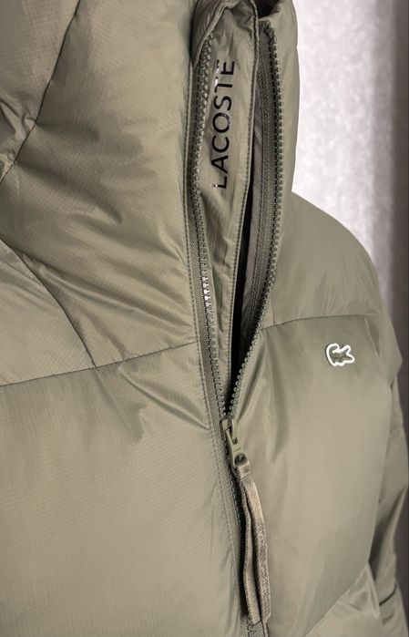 Продам новую куртку Lacoste