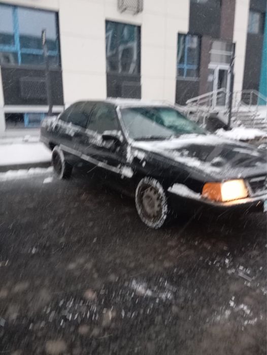 Срочно продам ауди 100