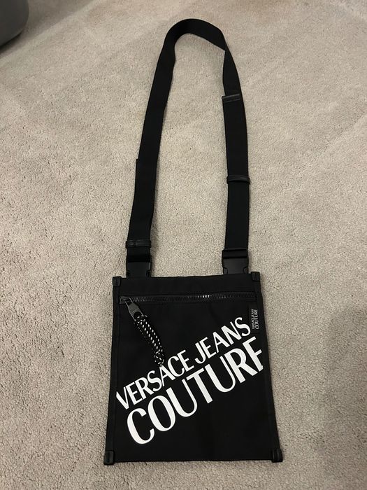 Черна чантичка Versace jeans Couture