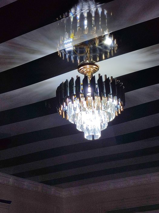 Люстра янги 500000 Минг сум