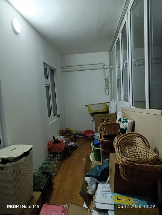 Sergeli rayon 5a da 3 xonali uy sotiladi.