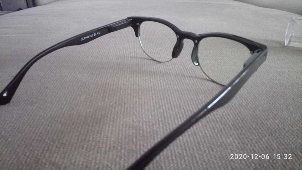 Слънчеви, клубни  очила .